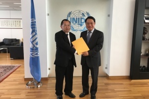 Ambassador Songsak Saicheua Presented Credentials to the Director-General of UNIDO