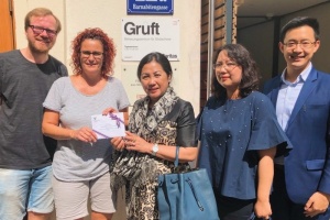 The Royal Thai Embassy presents donation to the Caritas Foundation