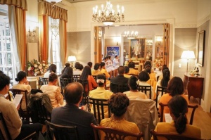 <strong>Read more about</strong><br />สถานเอกอัครราชทูต ณ กรุงเวียนนา จัดพิธีบำเพ็ญกุศลและกิจกรรมน้อมรำลึกในพระมหากรุณาธิคุณ เนื่องในโอกาสวันคล้ายวันสวรรคตพระบาทสมเด็จพระบรมชนกาธิเบศร มหาภูมิพลอดุลยเดชมหาราช บรมนาถบพิตร ปีพุทธศักราช ๒๕๖๒ สถานเอกอัครราชทูต ณ กรุงเวียนนา จัดพิธีบำเพ็ญกุศลและกิจกรรมน้อมรำลึกในพระมหากรุณาธิคุณ เนื่องในโอกาสวันคล้ายวันสวรรคตพระบาทสมเด็จพระบรมชนกาธิเบศร มหาภูมิพลอดุลยเดชมหาราช บรมนาถบพิตร ปีพุทธศักราช ๒๕๖๒