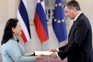 Miss Morakot Sriswasdi, Ambassador of Thailand to Austria presented to H.E. Mr. Borat Pahor, President of the Republic of Slovenia the Letters of Credence accrediting her as Ambassador Extraordinary and Plenipotentiary  of the Kingdom of Thailand to the